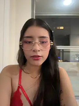 Snapshot of CatadeLuca chatting on 09-18-25, 04:37 CatadeLuca online show from 09-18-25, 04:37