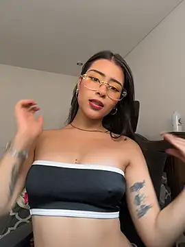 CatadeLuca online show from 04-11-26, 03:49