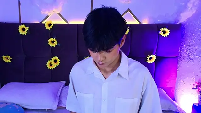 AleAurarashi online show from 04-17-26, 03:20