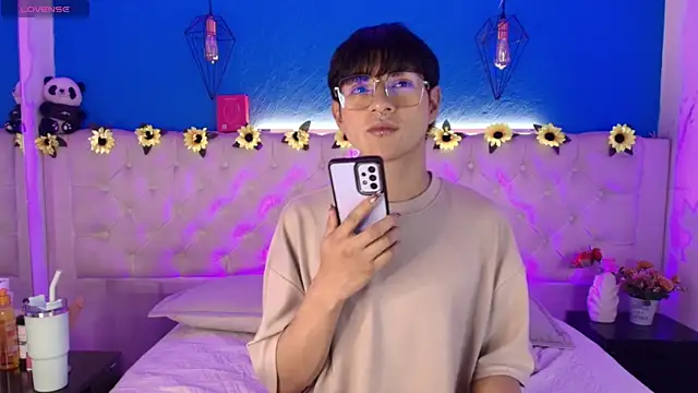 AleAurarashi online show from 04-05-26, 02:40