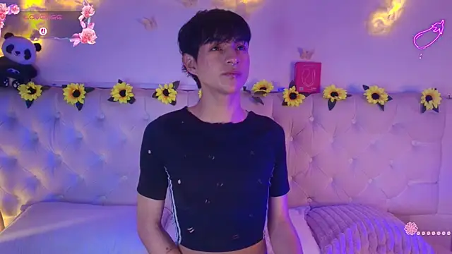 AleAurarashi online show from 03-24-26, 04:23