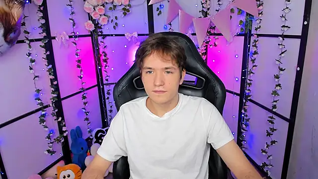 Ethan Rivers online show from 10-11-25, 08:54