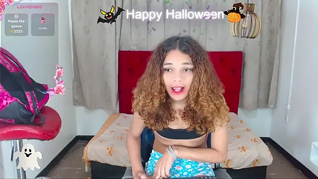 luisa  torres online show from 10-30-25, 03:05