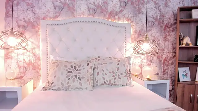 ScarletMore online show from 02-12-26, 01:00