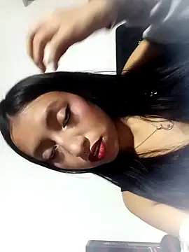 Luna Moo  online show from 09-26-25, 04:30