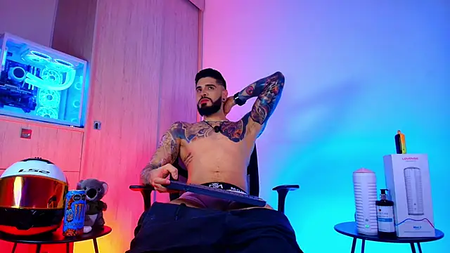 amodeus bael  online show from 04-15-26, 05:46