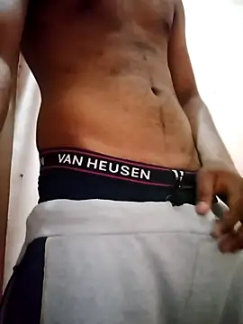 hornyboywithabs online show from 05-18-26, 07:24