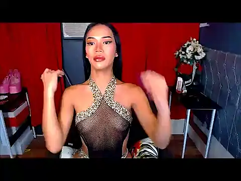 lilianafoxts online show from 10-20-25, 08:09