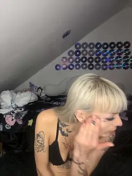 FluffySlutt online show from 09-18-25, 02:31