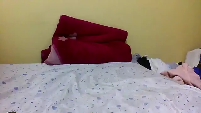 Snapshot of lilbaby15333 chatting on 02-24-26, 08:42 lilbaby15333 online show from 02-24-26, 08:42