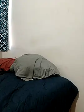 Jovenlechoso2044 online show from 11-06-25, 05:50