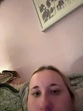 imawhorenslut19 online show from 05-07-26, 05:22