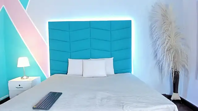 mara winters  online show from 02-09-26, 02:04