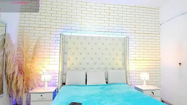 mara winters  online show from 11-27-25, 12:16