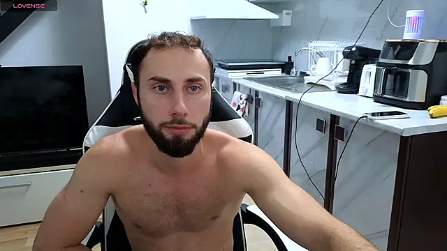 RyanStorm  online show from 07-12-26, 06:42