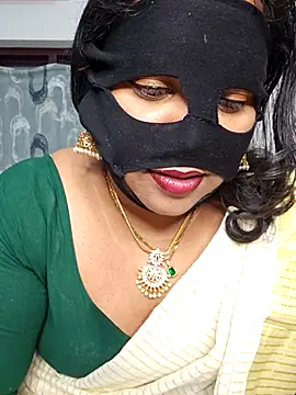 Snapshot of Hima_kerala chatting on 06-14-26, 02:40 Hima kerala online show from 06-14-26, 02:40