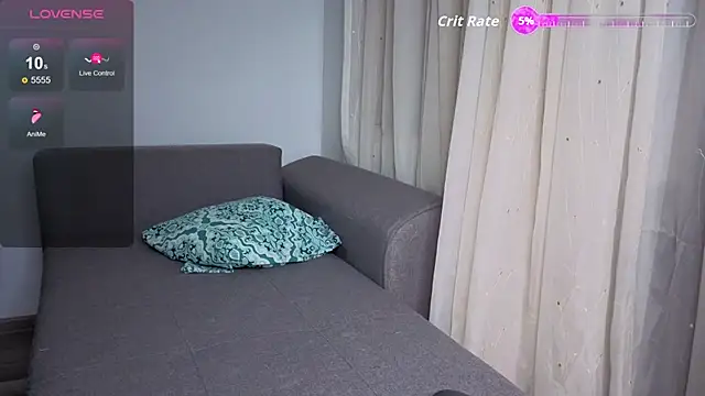 Snapshot of SkinnyMode chatting on 11-03-25, 05:05 SkinnyMode online show from 11-03-25, 05:05