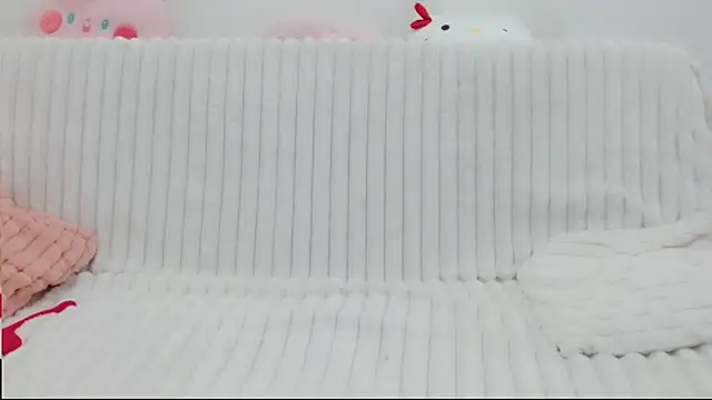 Emmahahaha17 online show from 11-01-25, 02:11