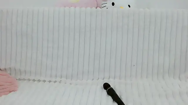 Emmahahaha17 online show from 03-01-26, 02:50