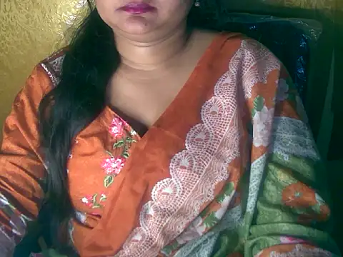 Snapshot of Saniya_K chatting on 10-13-25, 07:26 Saniya K online show from 10-13-25, 07:26