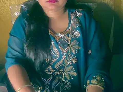Snapshot of Saniya_K chatting on 10-08-25, 05:35 Saniya K online show from 10-08-25, 05:35