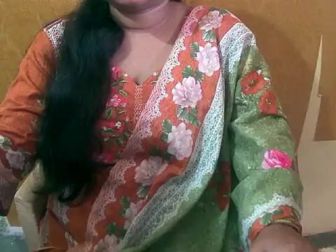 Snapshot of Saniya_K chatting on 09-24-25, 06:31 Saniya K online show from 09-24-25, 06:31