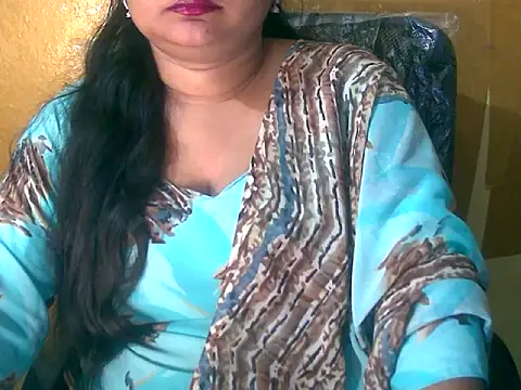 Snapshot of Saniya_K chatting on 10-15-25, 02:14 Saniya K online show from 10-15-25, 02:14