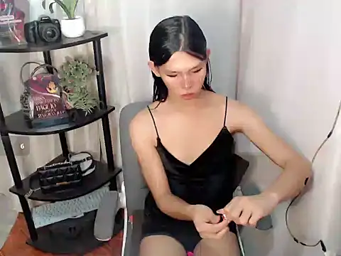 slutty whore anne online show from 05-03-26, 12:09