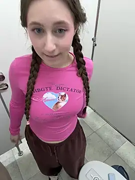 FroggyAnna online show from 03-19-26, 04:51