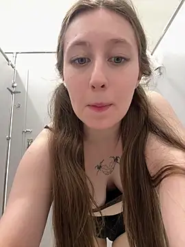 FroggyAnna online show from 07-28-26, 07:39