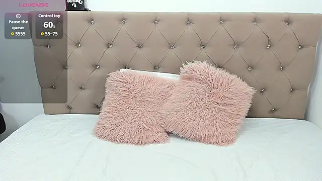 Isbettyche online show from 11-30-25, 12:11