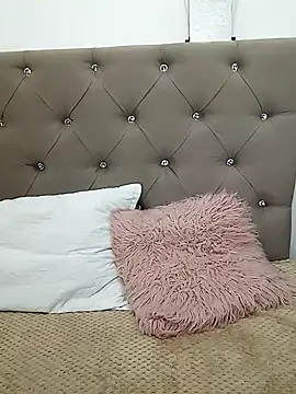 Isbettyche online show from 10-16-25, 08:17