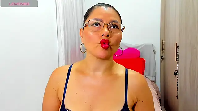 Isbettyche online show from 04-09-26, 12:56