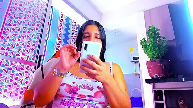 Snapshot of laura_goddess_ts chatting on 10-15-25, 02:03 laura goddess ts online show from 10-15-25, 02:03