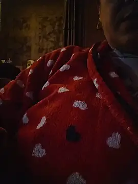 Snapshot of GoddessChantelle chatting on 02-07-26, 07:44 GoddessChantelle online show from 02-07-26, 07:44