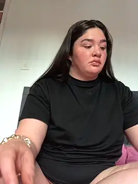 Snapshot of Imogenbabyyy chatting on 04-19-26, 03:57 Imogenbabyyy online show from 04-19-26, 03:57