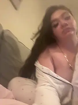 Imogenbabyyy online show from 12-17-25, 08:47