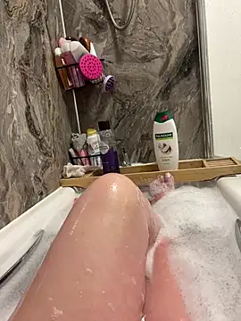 Imogenbabyyy online show from 04-10-26, 07:10