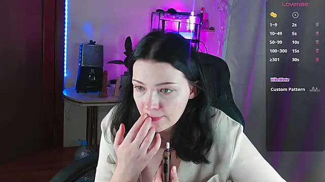 Liraras online show from 11-30-25, 10:27