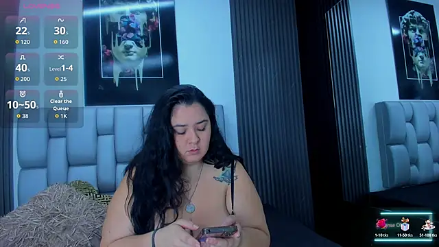 Bora Lajuana online show from 10-30-25, 04:22