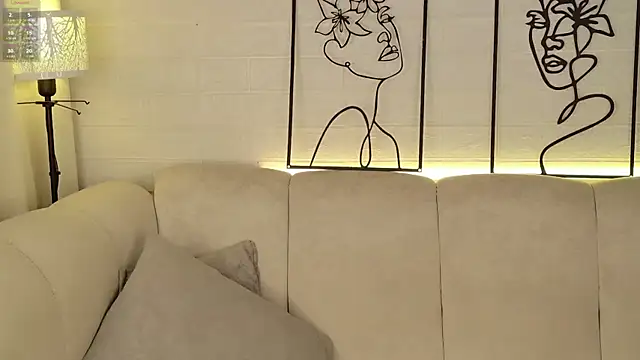 Snapshot of VioletBlacke_ chatting on 01-16-26, 01:04 VioletBlacke online show from 01-16-26, 01:04