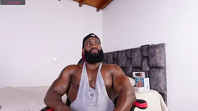 Snapshot of james_musclebbc chatting on 07-15-26, 11:45 james musclebbc online show from 07-15-26, 11:45