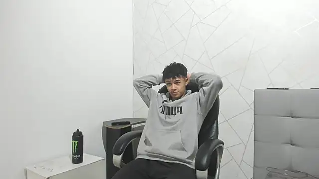 Alex Colton7 online show from 11-14-25, 03:43