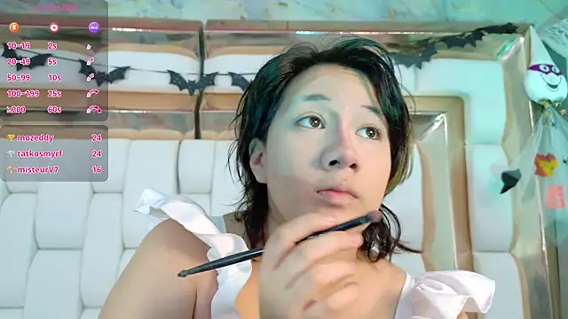 cosplaydate online show from 10-07-25, 02:45