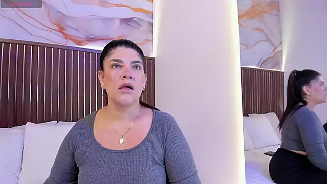 Roxie-NS online show from 10-10-25, 11:44