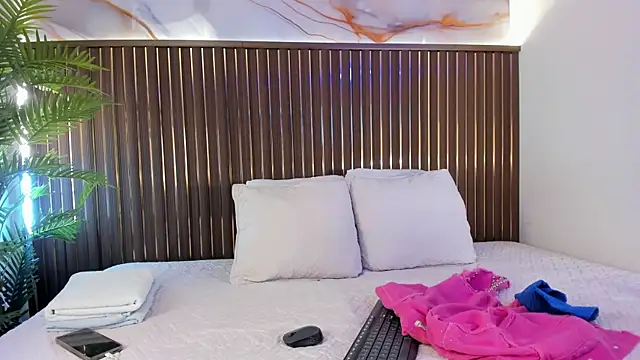 Roxie-NS online show from 03-13-26, 11:48