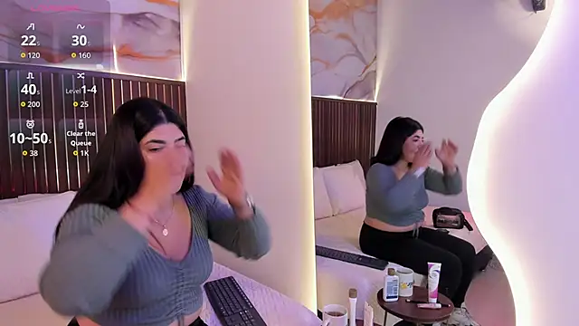 Roxie-NS online show from 10-11-25, 11:44