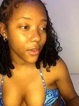 Snapshot of Sprinkle_Q chatting on 09-21-25, 12:27 Sprinkle Q online show from 09-21-25, 12:27