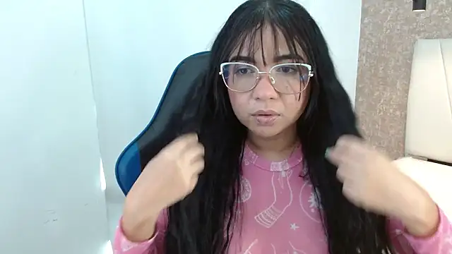 AliceSmiith  online show from 09-30-25, 06:03