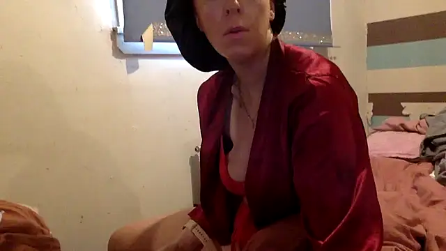 Bellababexox  online show from 09-14-25, 04:29